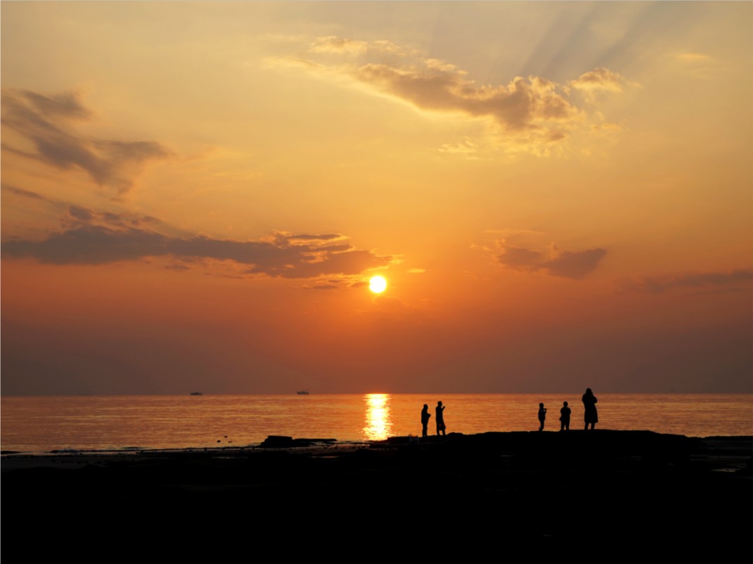 涠洲岛的海边落日